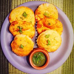 A picture of Mangalore Buns / Banana Buns.