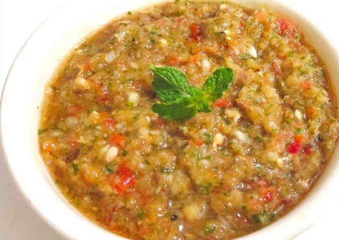 How to Make Award-winning Mint and Chibad(Cucumis Callosus) Chutney