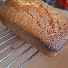 A picture of 4/4 cake very simple no mixes needed.