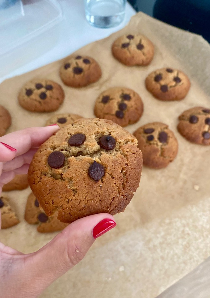 Una foto de Galletas con crema de cacahuete