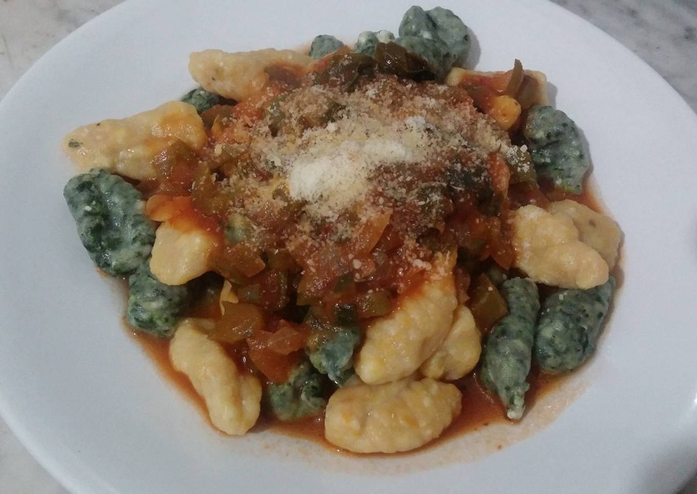 Ñoquis de Espinaca y de Calabaza, ambos con Ricotta