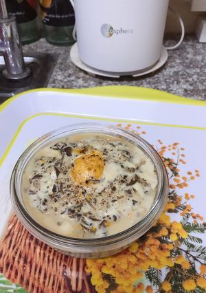 Hình của món Thịt chưng trứng muối.