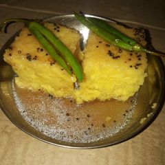 A picture of Raswala sour sweet dhokla.
