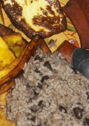 Una foto de Gallo Pinto Tico