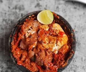 Resep mudah Ayam Tahu Penyet Sambal Terasi Yummy Mantul