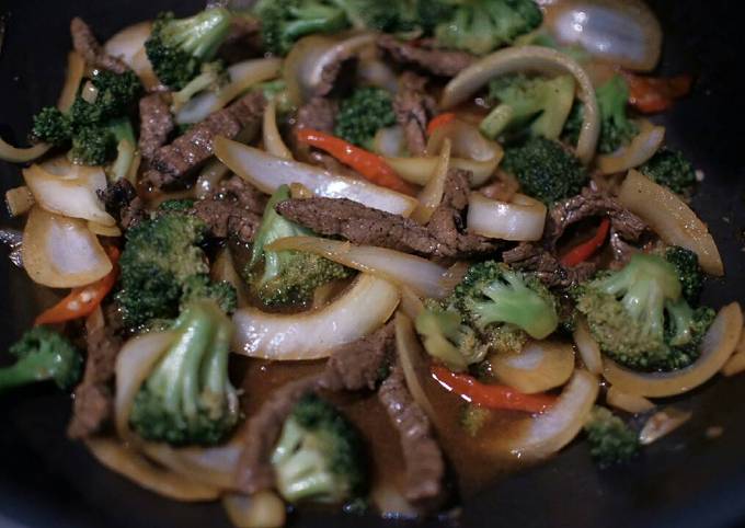 Resep Brokoli with sapi lada hitam oleh Mrs Armanto - Cookpad