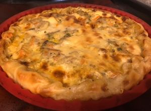Una foto de Tarta de zucchini (o zapallito) sin huevo, junto a @cocinacaseraya seguila en instagram