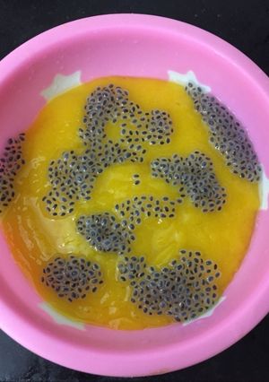 மாம்பழ சப்ஜா ஜூஸ் (Mango Sabja Juice Recipe in Tamil) செய்முறை முக்கிய புகைப்படம்