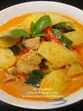 Red Curry with Green Apple