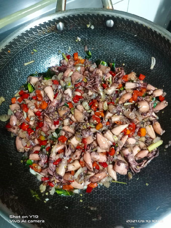 Anti Ribet, Membuat Oseng cumi asin Praktis