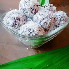 A picture of Klepon ubi ungu.