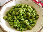 Una foto de salsa verde de italiana