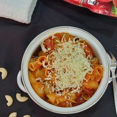 A picture of Cheese Pasta.