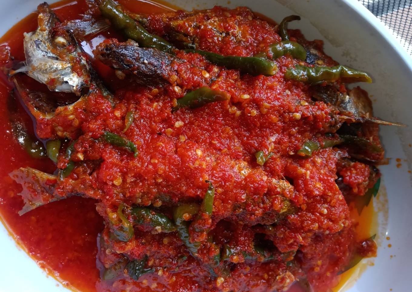 Sambal ikan dencis/selayang