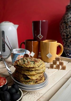 Spanish camomile tea and mini tortillas রেসিপির প্রধান ছবি