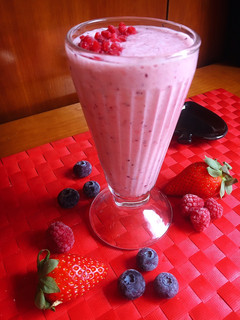 Una foto de Batido de kéfir y frutos rojos