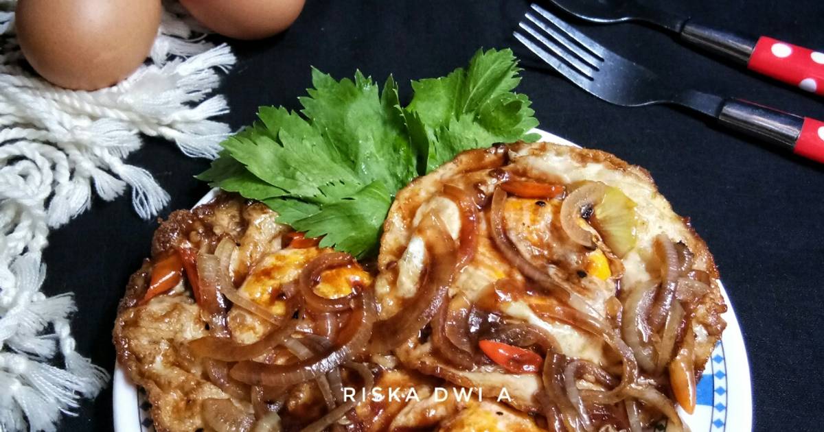 Resep Telur Ceplok Saus Lada Hitam oleh Riska Dwi A - Cookpad