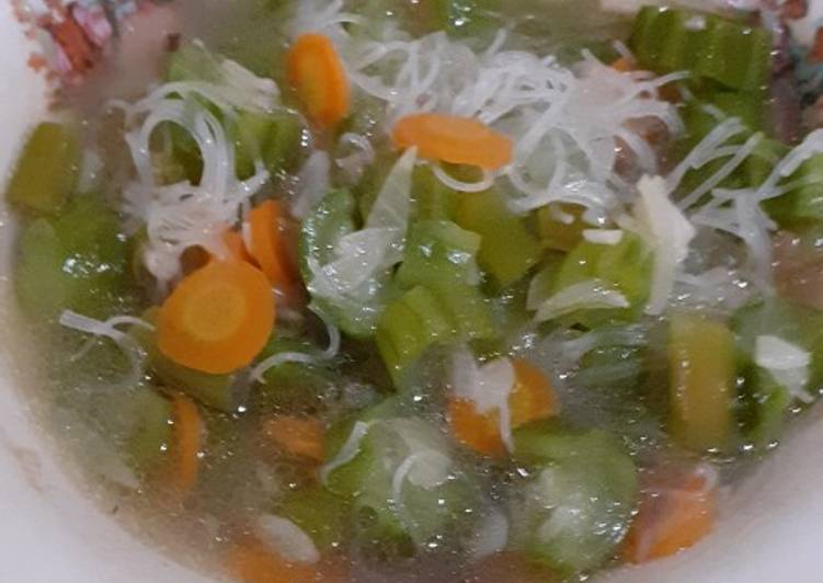 Cara Gampang mengolah Sup oyong bihun😇😇 Lezat