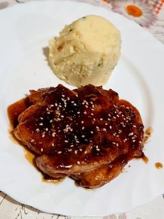 Una foto de Pollo con soja y miel 🍂🍯