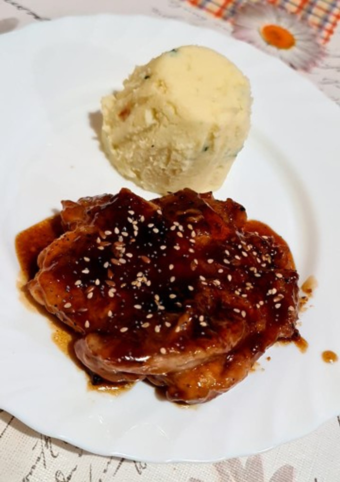 Una foto de Pollo con soja y miel 🍂🍯