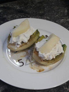 Una foto de Cogollos con Ricotta y pera