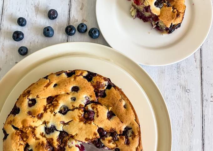 Recipe of Super Quick Breakfast Blueberry Cake