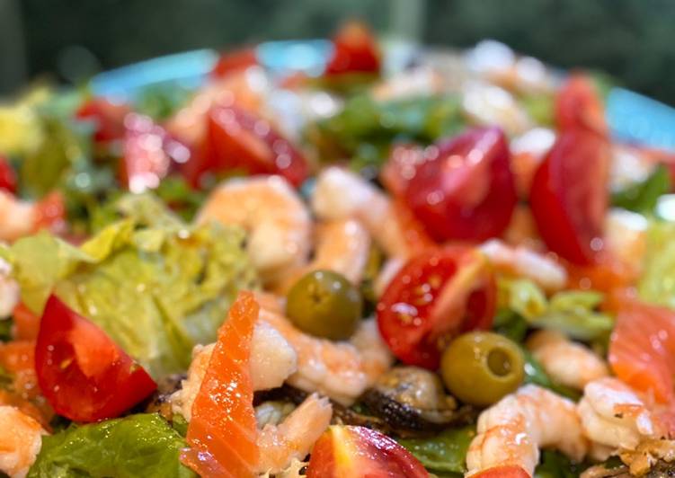 Салат с морепродуктами