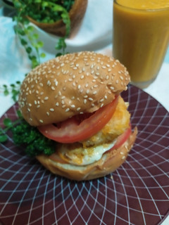 蝦餅蛋漢堡 的食譜成品照片