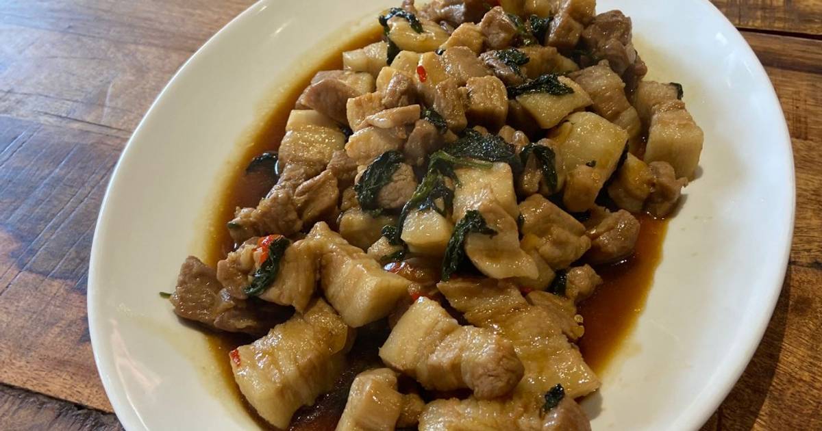 Resep Thai basil pork belly oleh rika Cookpad