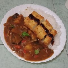 A picture of Tofu Katsu Curry.