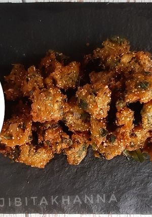 A picture of Methi Palak Mansoor Dal Pokoda.