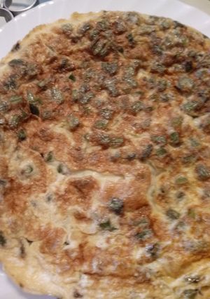 Una foto de Tortilla de espárragos verdes