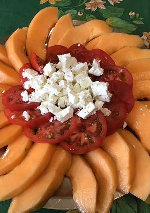 Une photo de Salade de melon, tomates et feta
