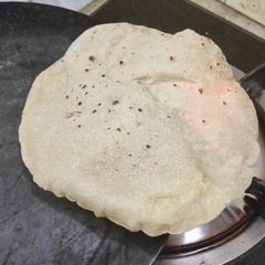 A picture of Chupri Roti.