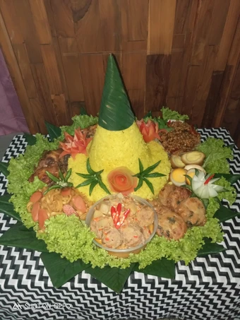 Langkah Mudah untuk Menyiapkan Resep  Nasi kuning rice cooker simple yang Lezat, Bikin Ketagihan