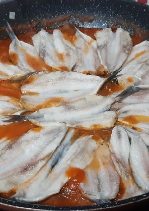 Una foto de Boquerones con tomate y judías verdes
