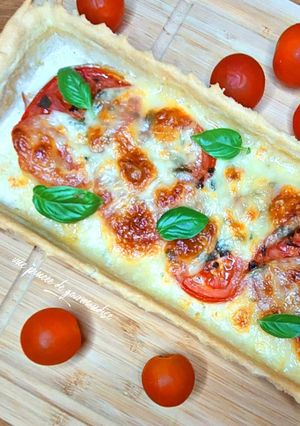 Une photo de Tarte tomate mozzarella jambon cru