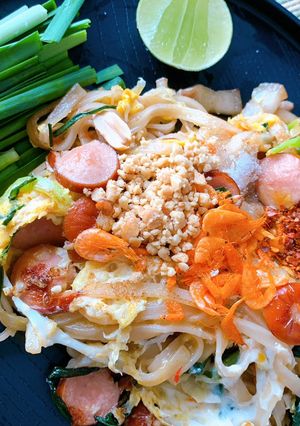 รูปของ ผัดลูกครึ่งเส้นกรอบ (ผัดคั่วไทยซีอิ๊ว) style by barbie👩🏼‍🍳