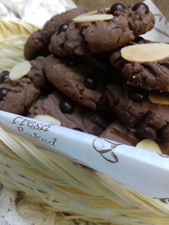 Foto resep Almond Chocolate Chips Cookies