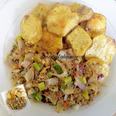 Sweet potatoes and minced meat onion sauce A picture of Sweet potatoes and minced meat onion sauce.