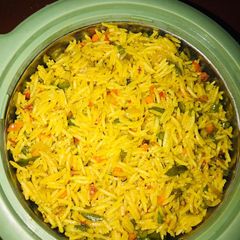 Chinese fried rice A picture of Chinese fried rice.