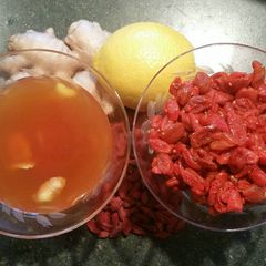 A picture of Goji Berries (Rehydrating).