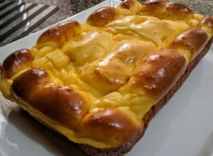 Una foto de PAN De Leche 7 relleno con Crema Pastelera...!