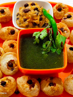 પાણીપુરી(pani puri in Gujarati) રેસીપી મુખ્ય ફોટો