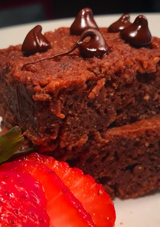 Una foto de Brownies saludables livianos y deliciosos en 2 minutos