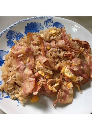 รูปของ ข้าวผัดเบคอน