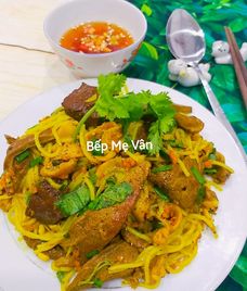 bún nghệ xào lòng