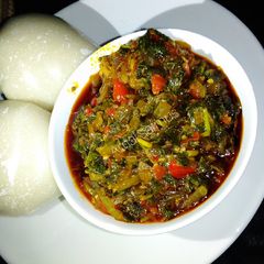 A picture of Spinach soup(miyan alayyahu) with semovita.