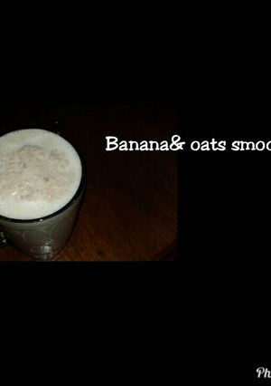 A picture of Banana & oats smoothie.