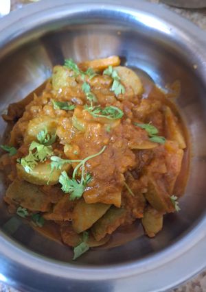 A picture of Tinda masala in tomato gravy.